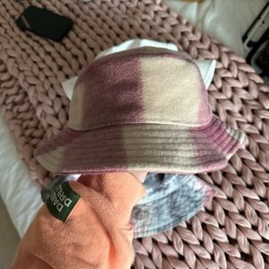 NWT Madewell fleece bucket hat